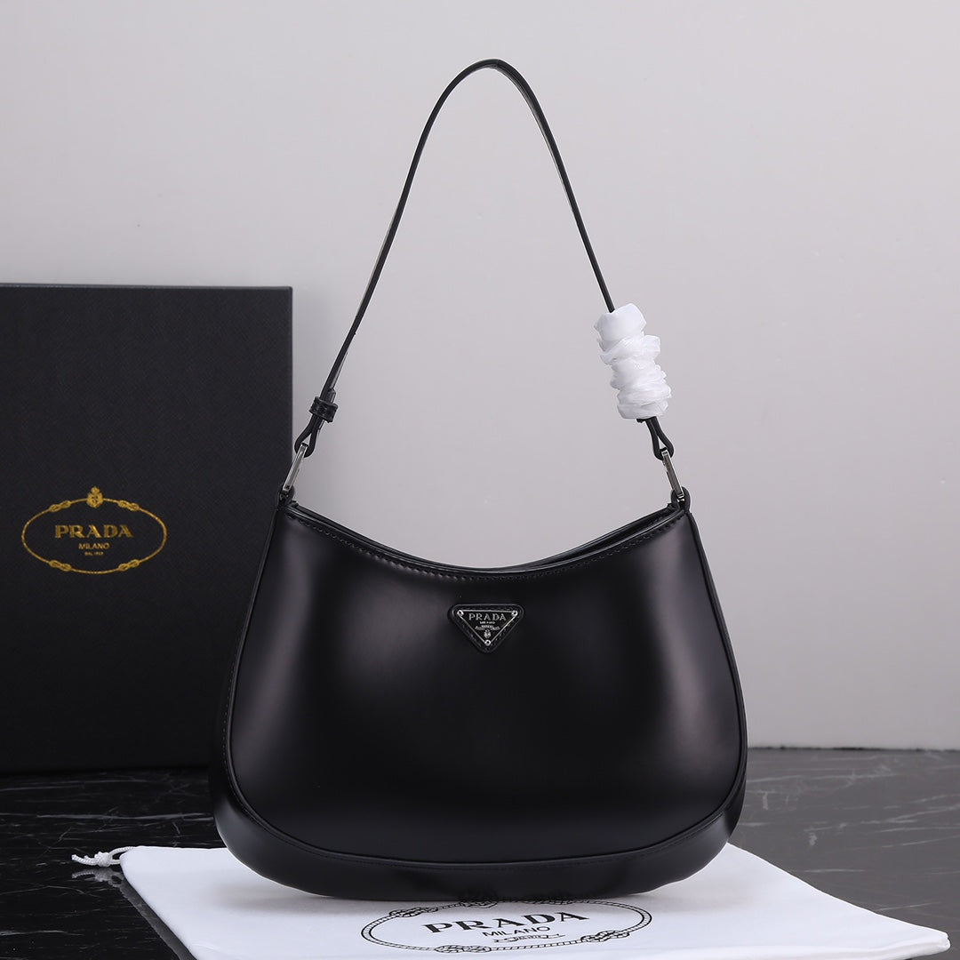 2XPD129B  Fashionable leather bag 