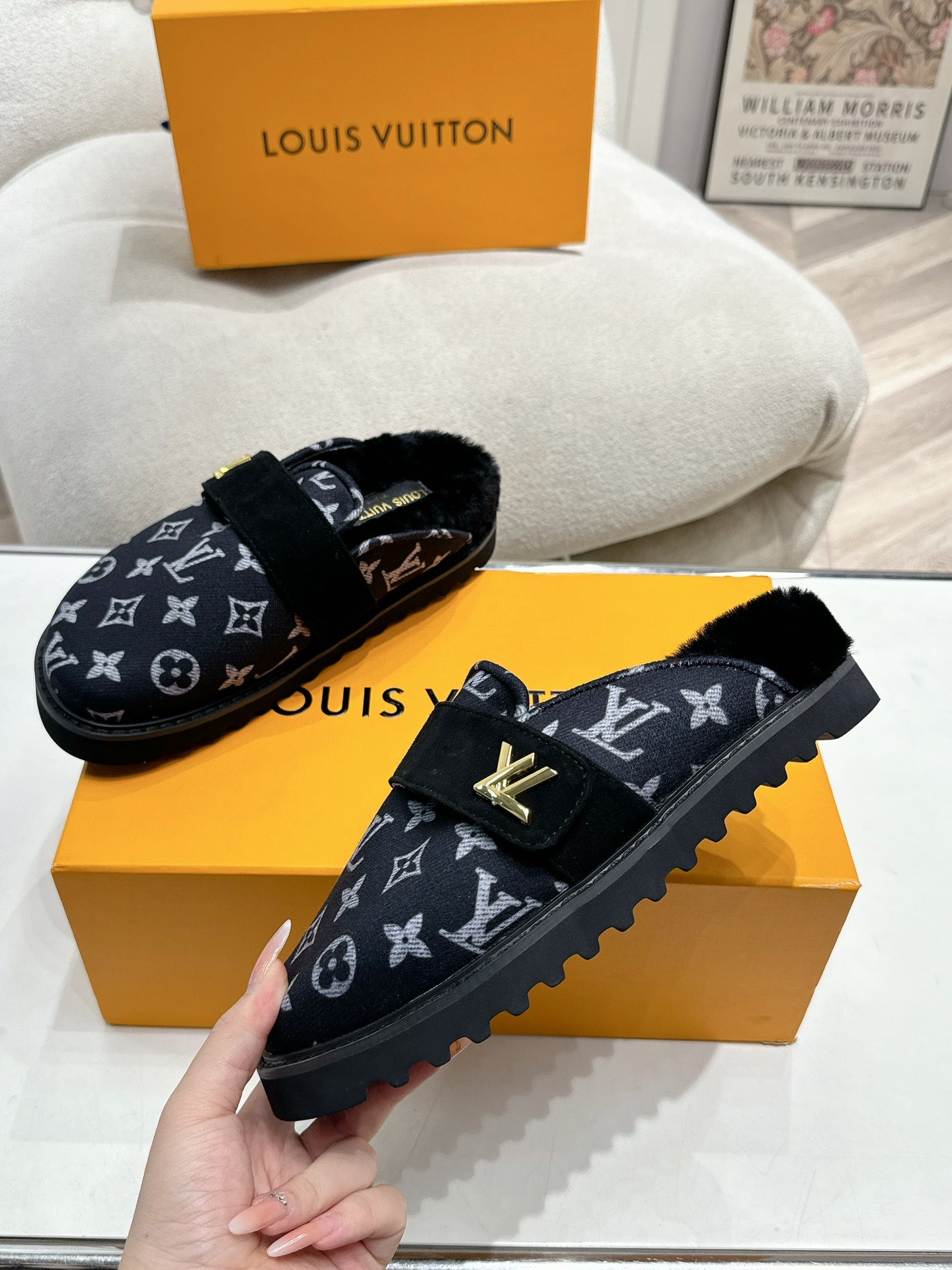 3LE6Z High quality  Slippers