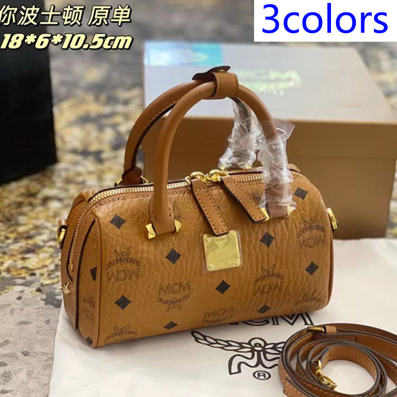 2XE142B  Fashionable leather bag 