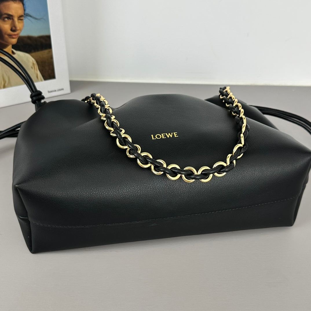 1XA64B (Fashionable leather bag )