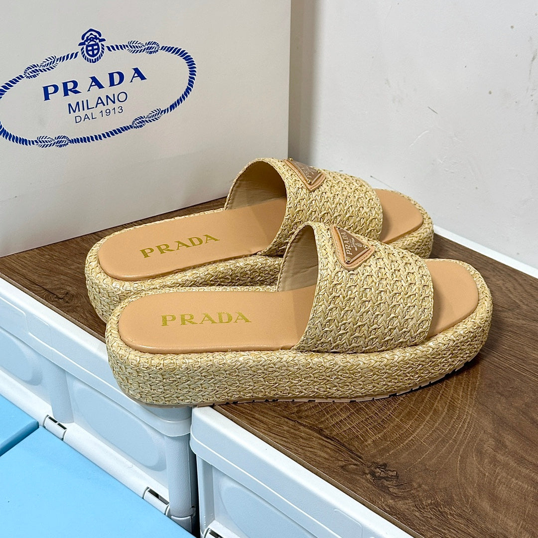 14PD23Z   fashion slippers