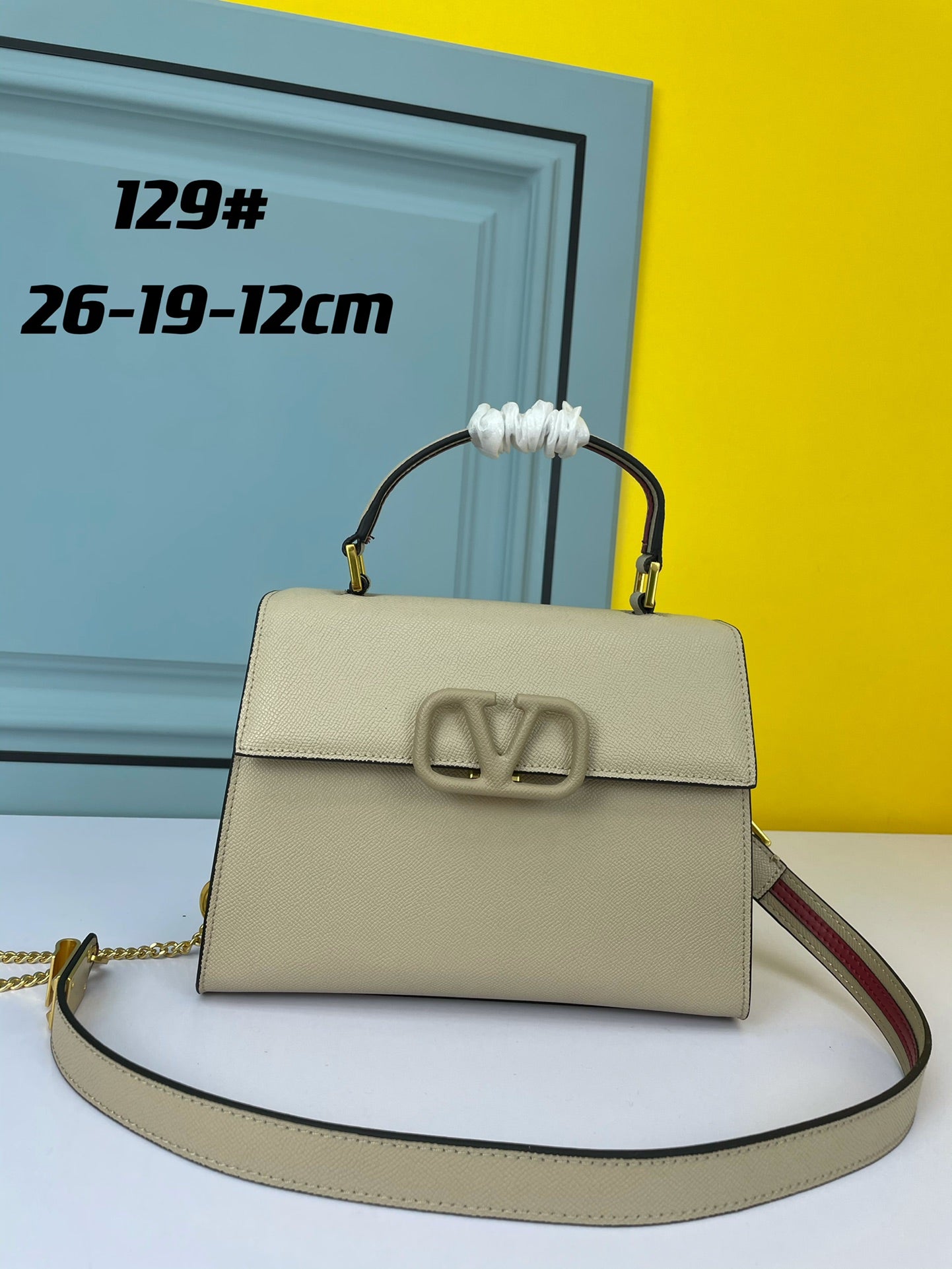 1XVL30B  Fashionable leather bag 