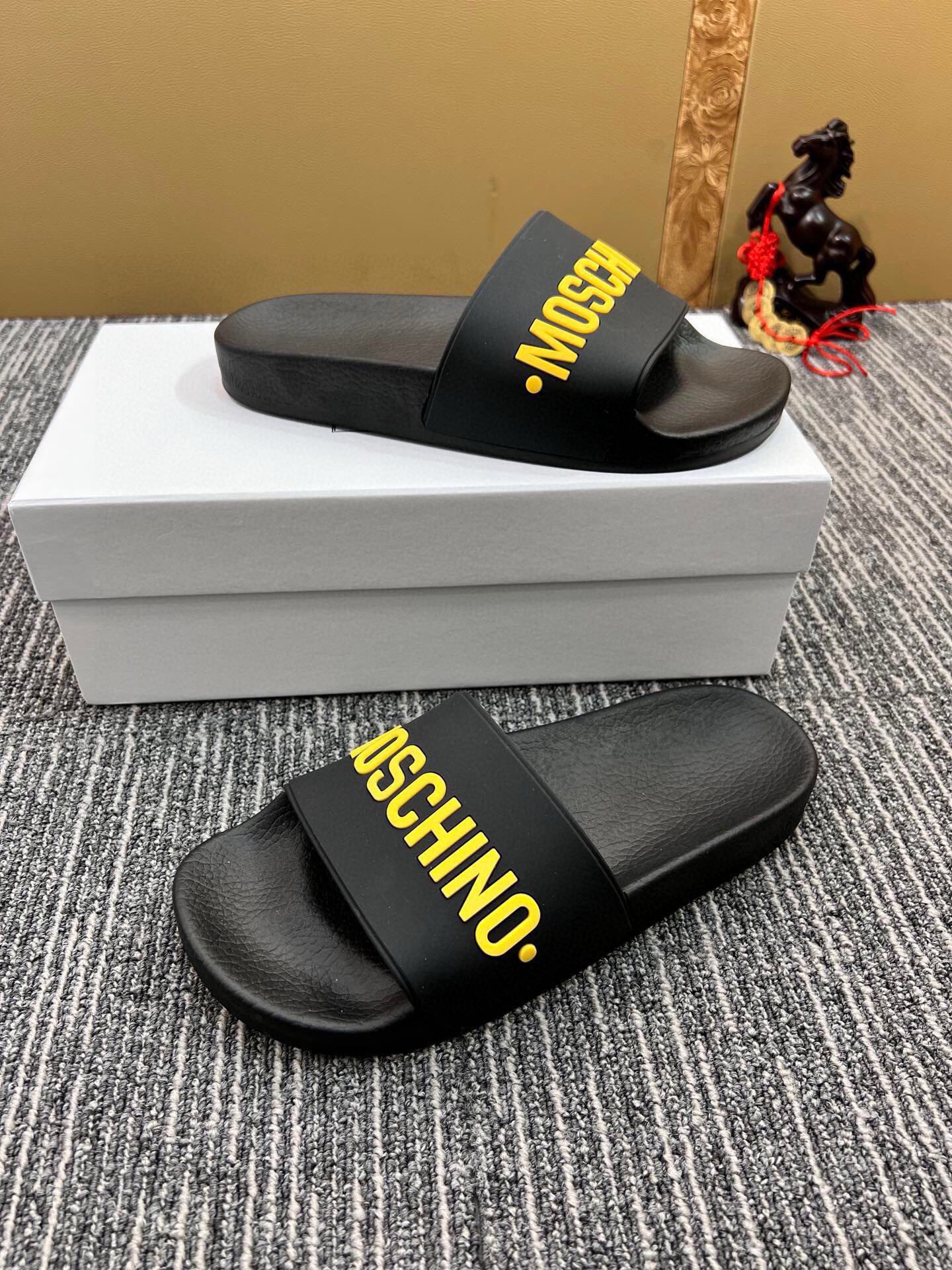 54A116Z   fashion slippers