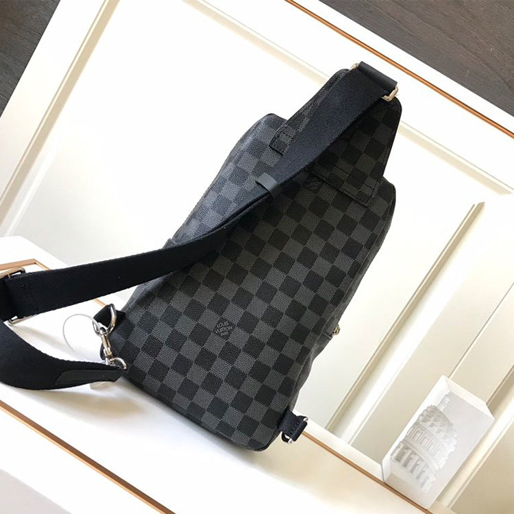 1E19B  Fashionable leather bag 