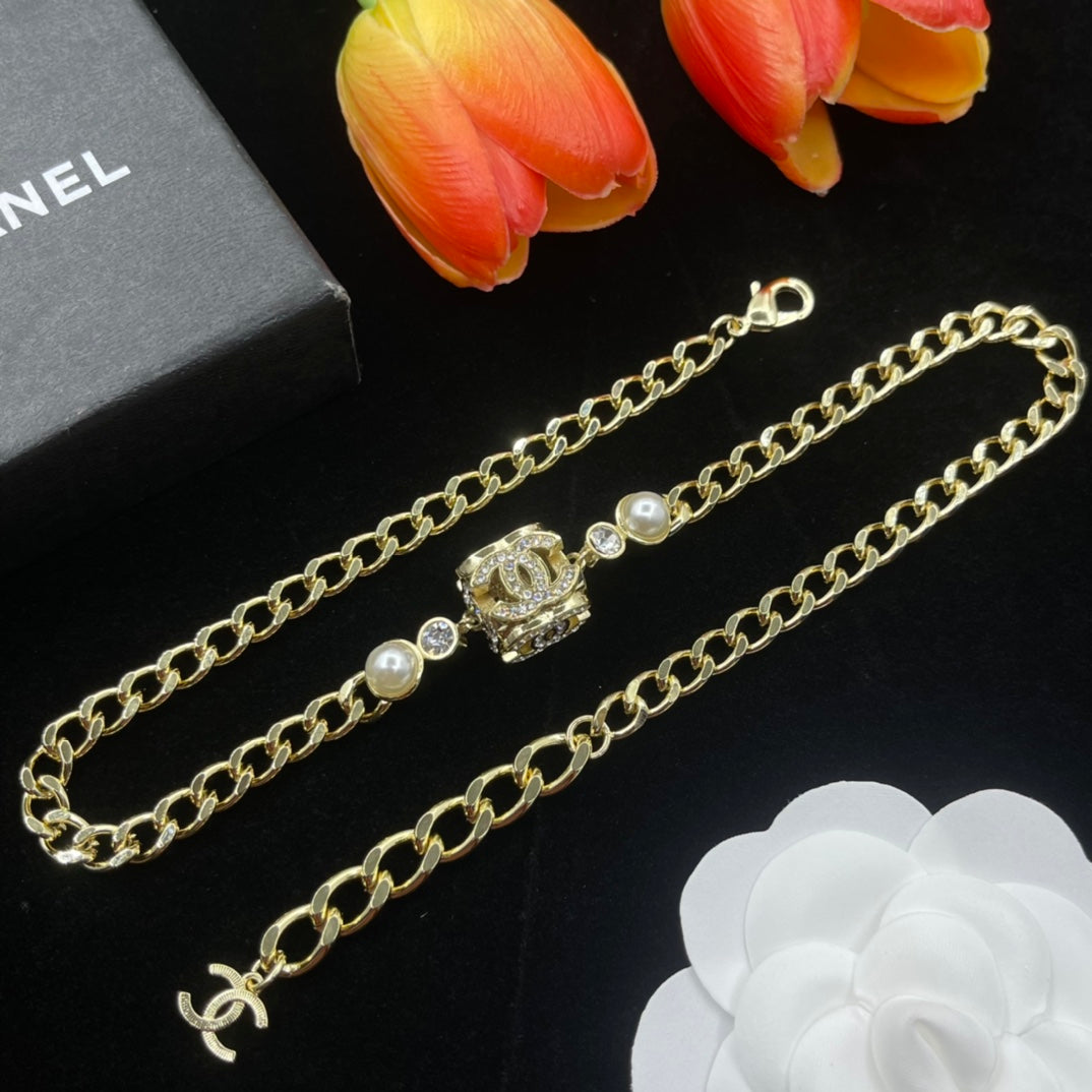 14C923X  Fashion Necklaces