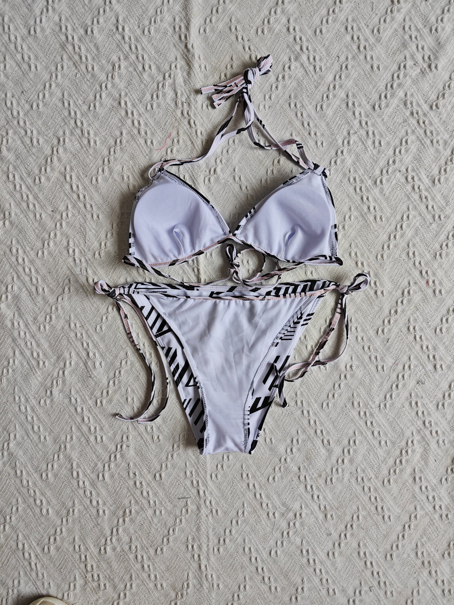 14C7Y   fashion  Bikini swimsuit