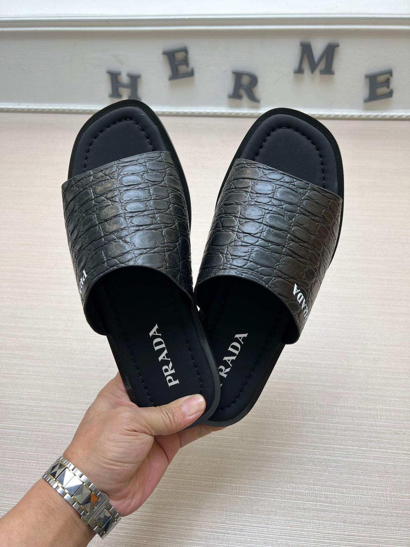 54PD74Z   fashion slippers