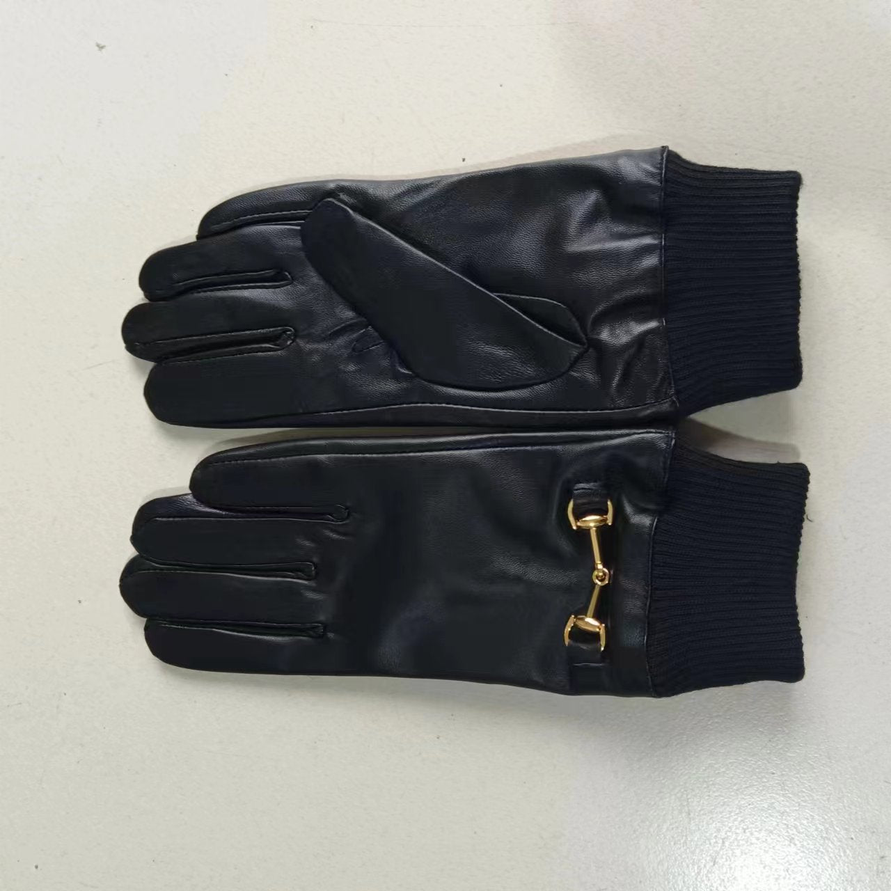 24A87S   Fashion gloves