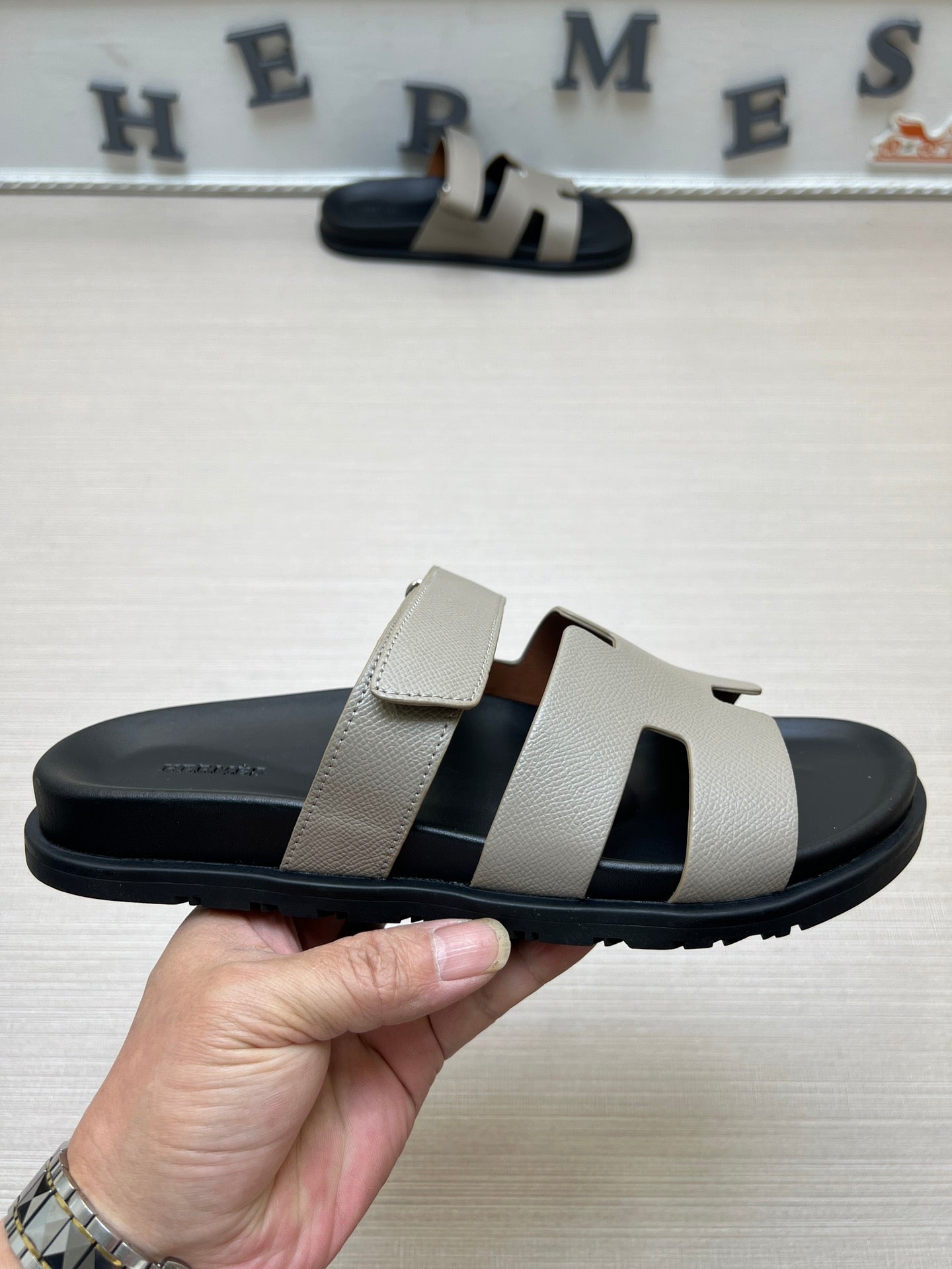 54H1Z    fashionslippers