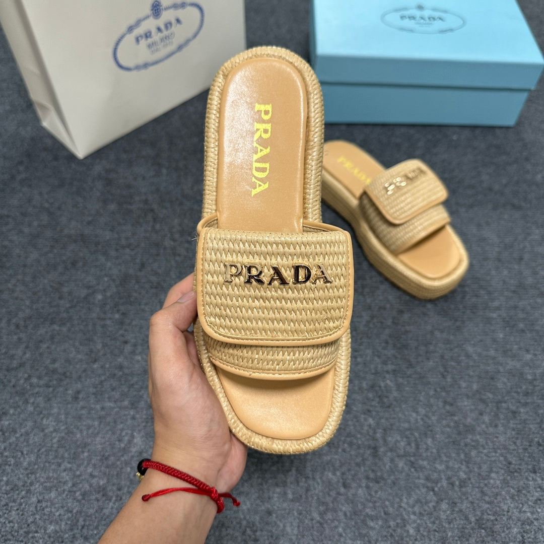 14PD24Z   fashion slippers