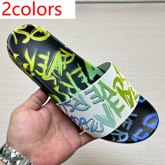 54V94Z    fashion slippers