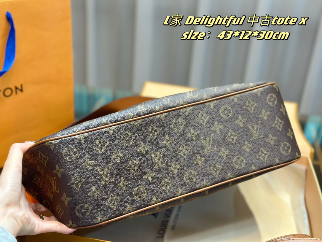 6XE213B (  Fashionable leather bag )