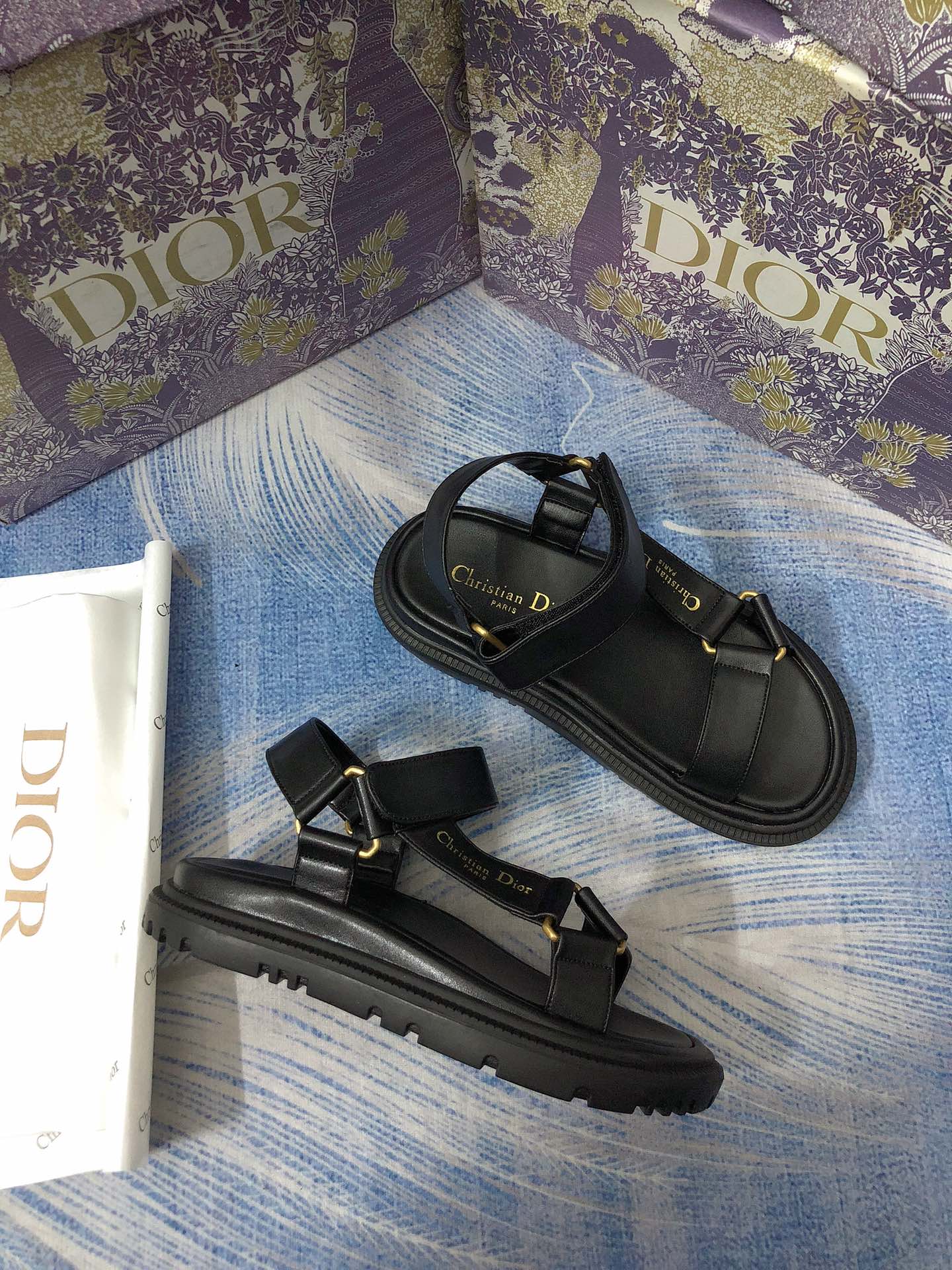 14D8Z   fashion sandals