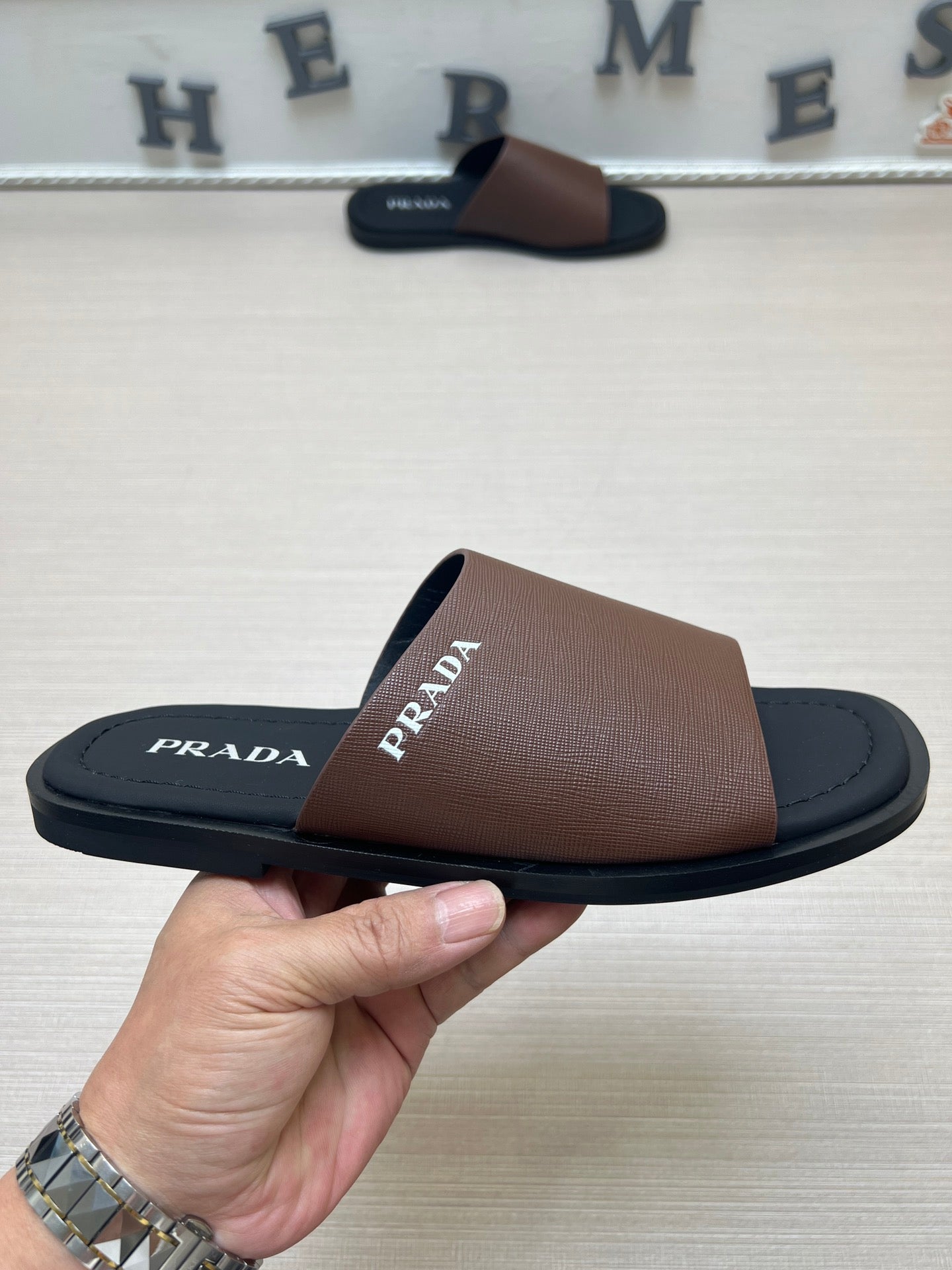 54PD76Z    fashion  slippers