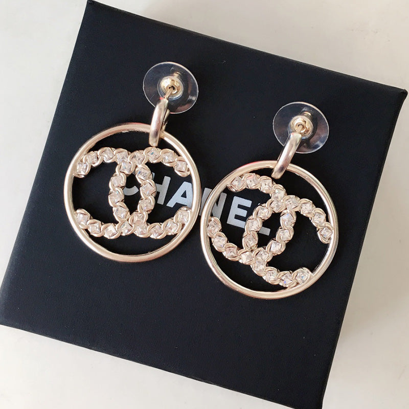 14C69E  Fashionable and high quality earrings