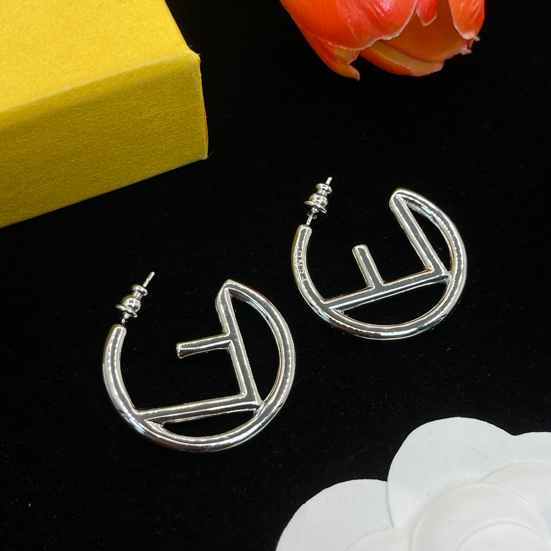 14F647E   Fashion Earrings