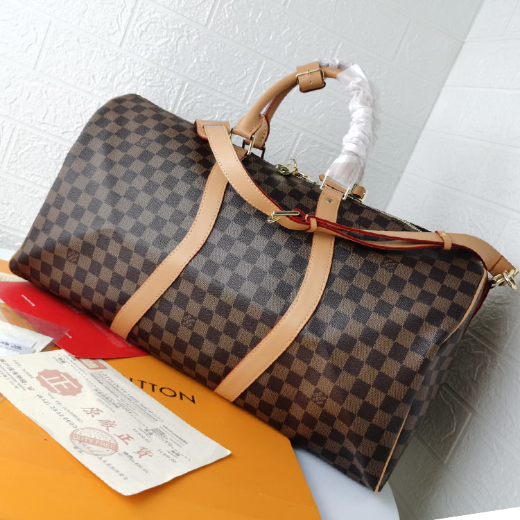 1E051B  Fashionable leather bag 