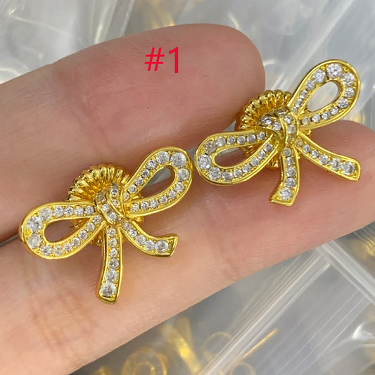 84A29E  Fashionable and high quality Earrings