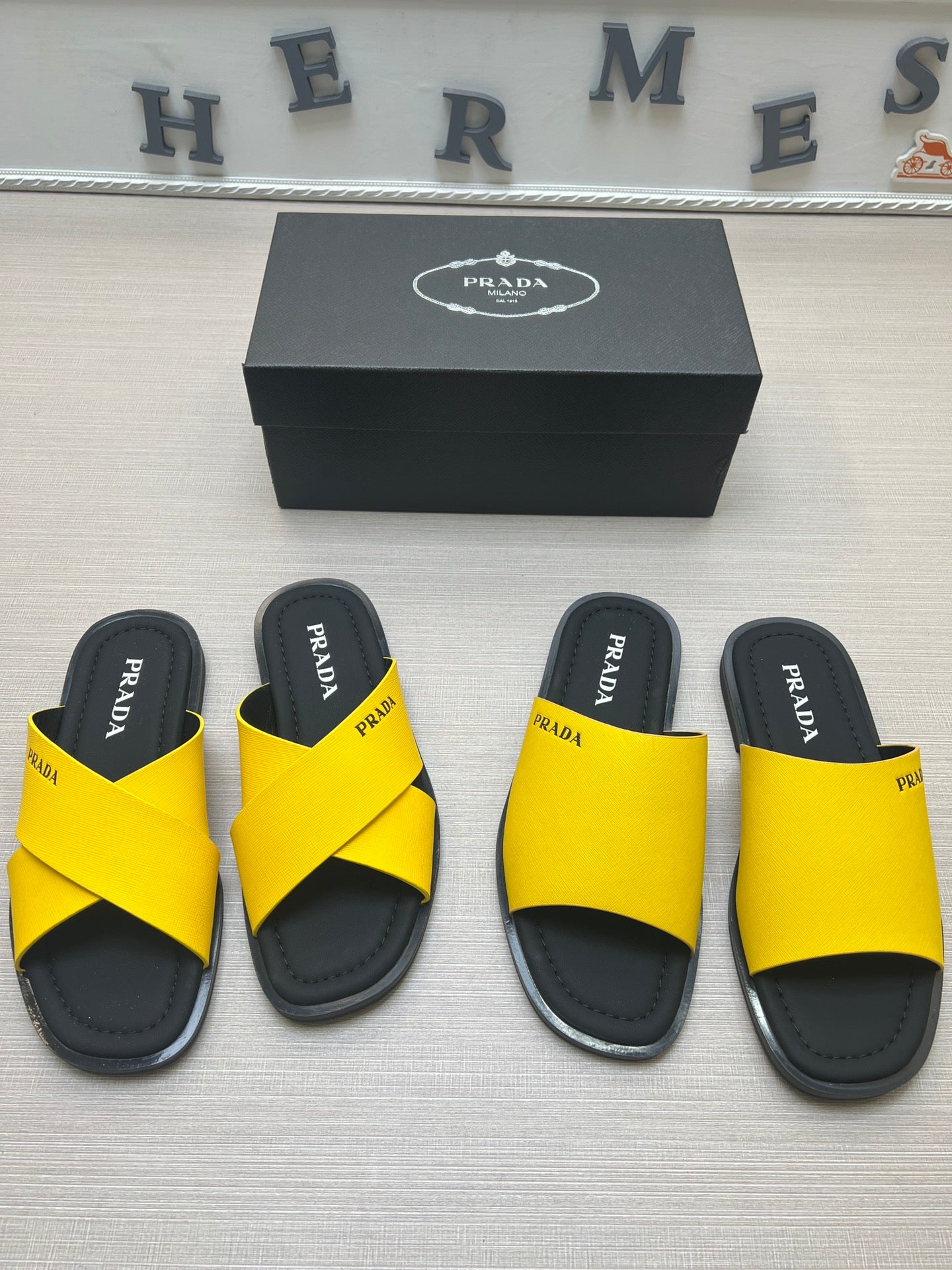 54PD75Z    fashion  slippers