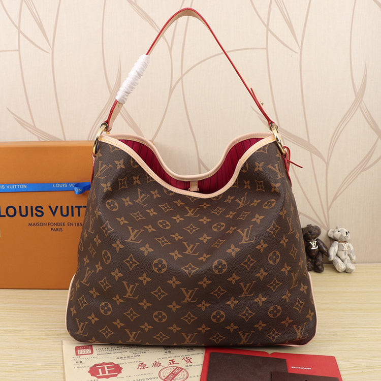 1E86B  Fashionable leather bag 