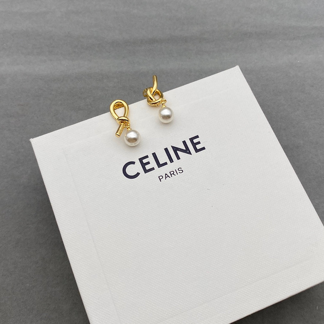 14CL632E  Fashion Earrings