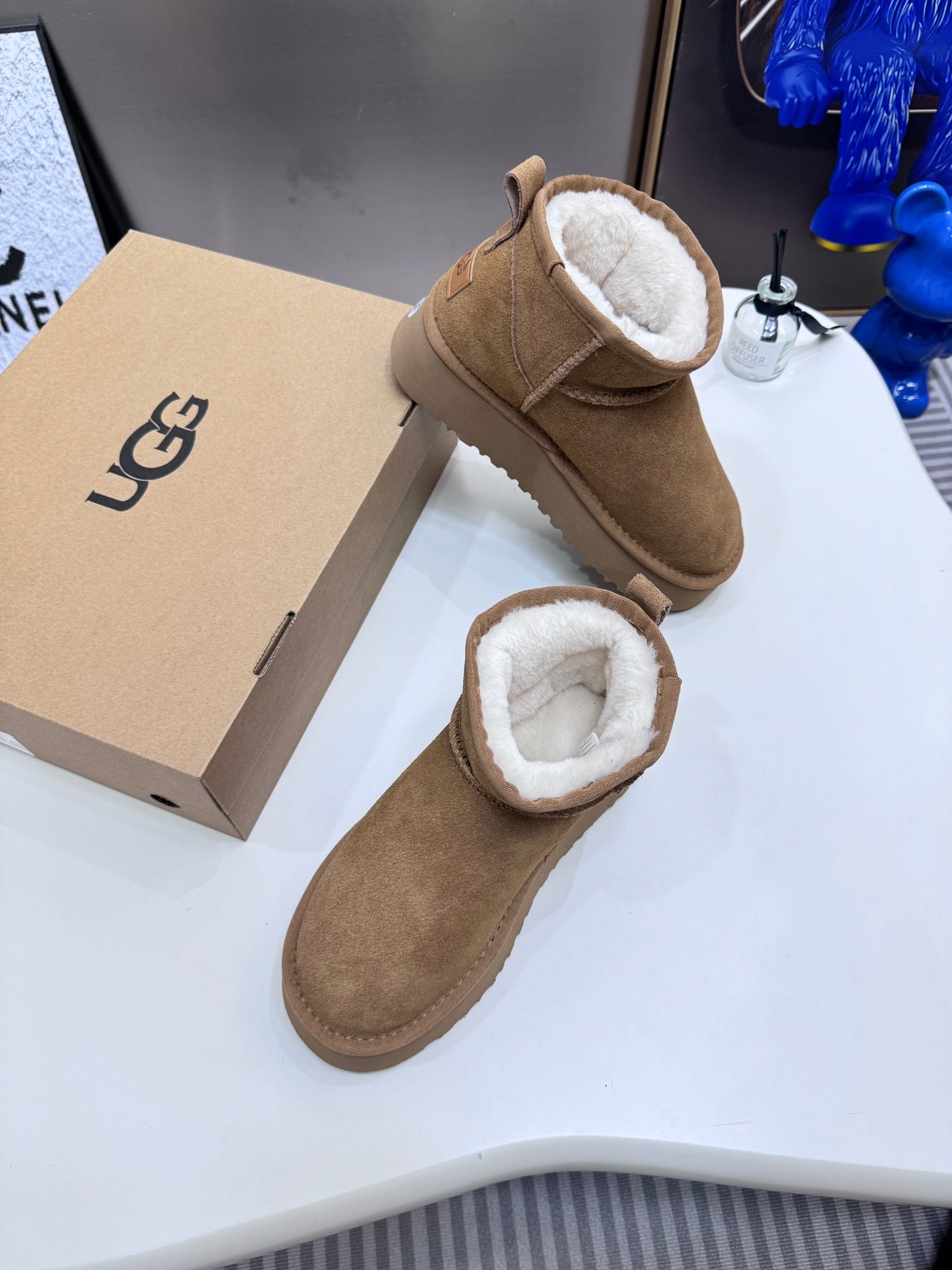 1LU9Z Fashionable snow boots