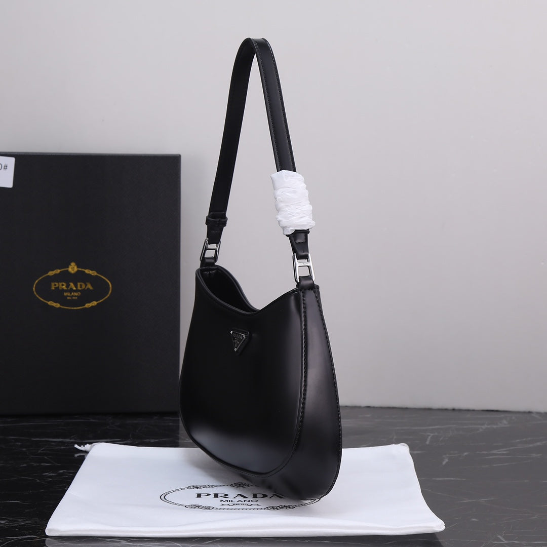 2XPD129B  Fashionable leather bag 