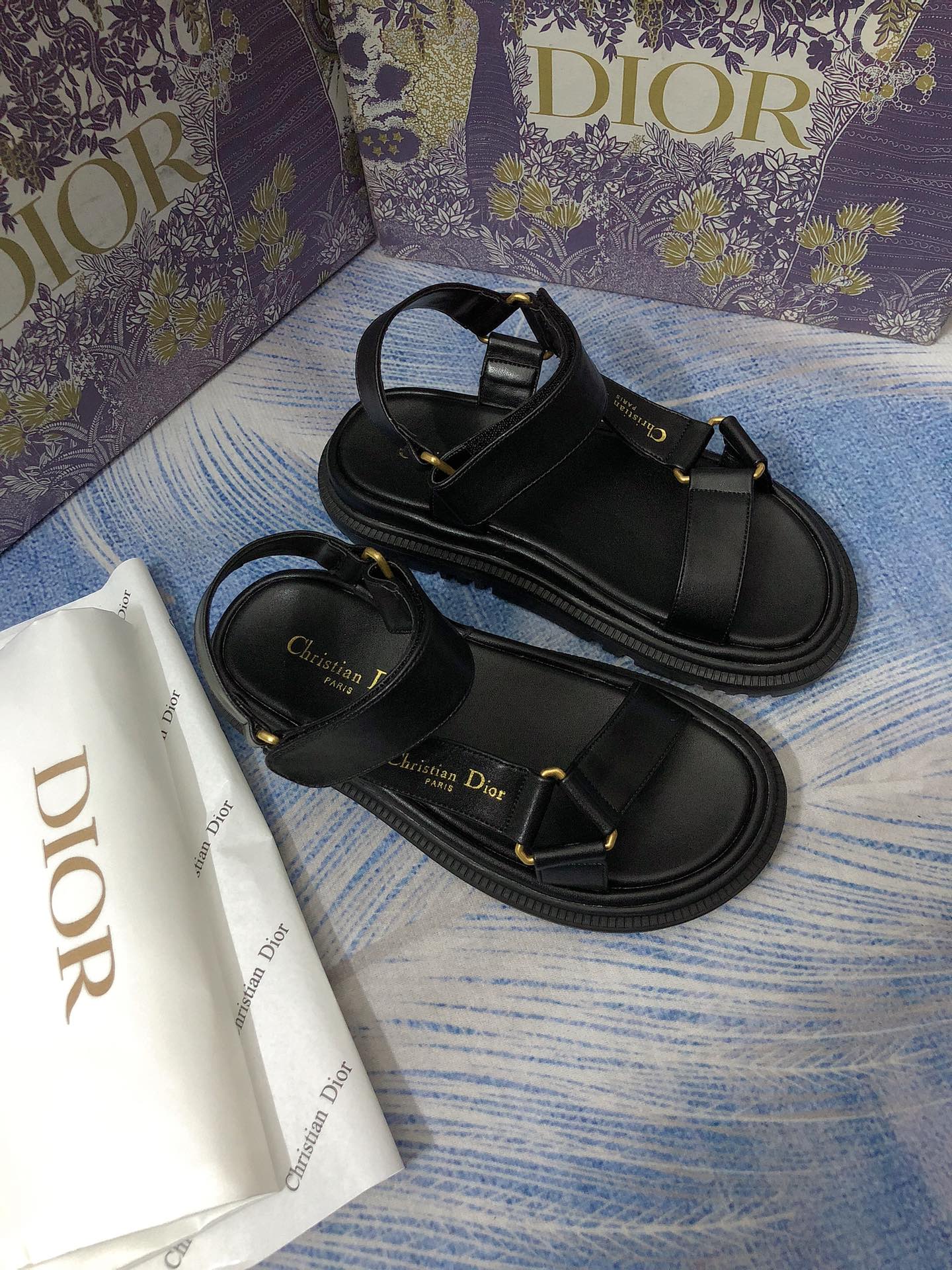 14D8Z   fashion sandals