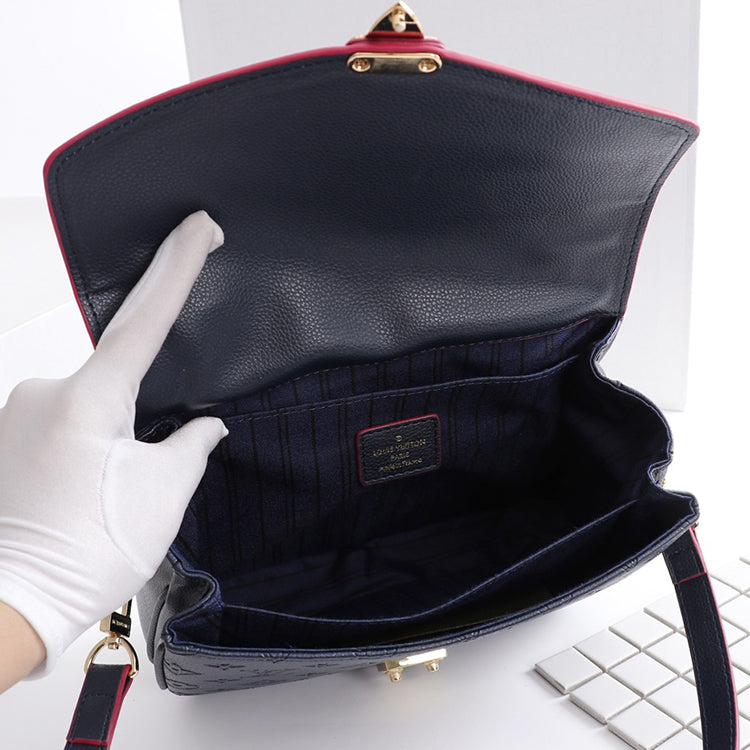 AE92B  Fashionable leather bag 