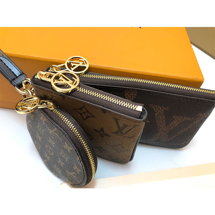 1E85B  Fashionable leather wallets