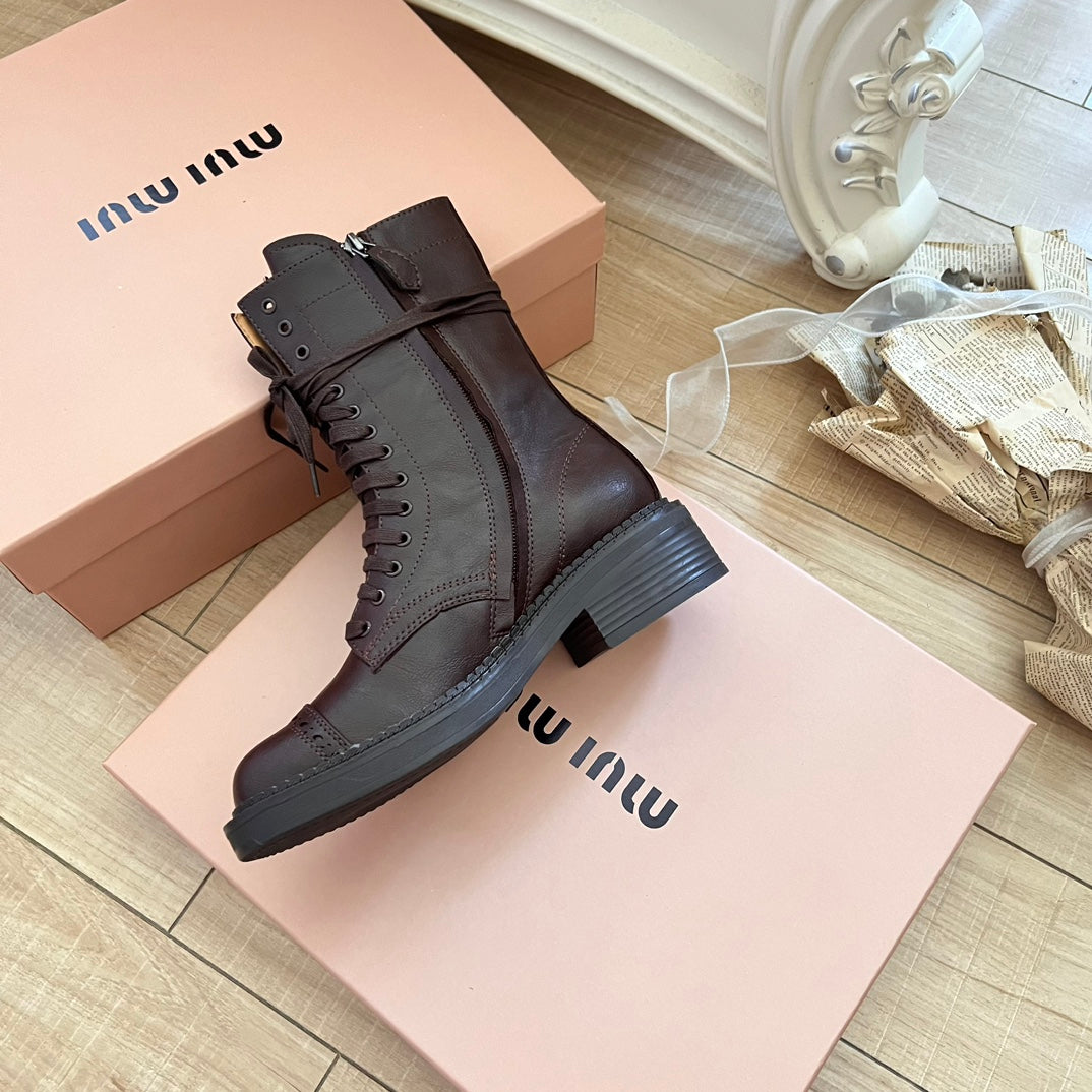 1XA60Z Fashionable leather  boots