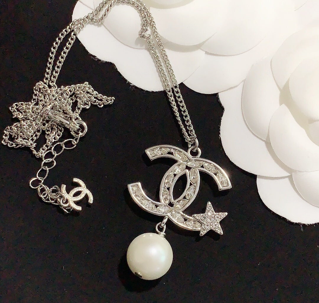 1YC18X  Fashionable high -quality Necklaces