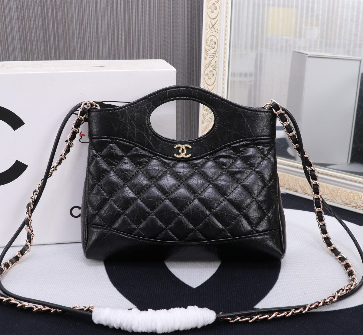 2XE310B  Fashionable leather bag 