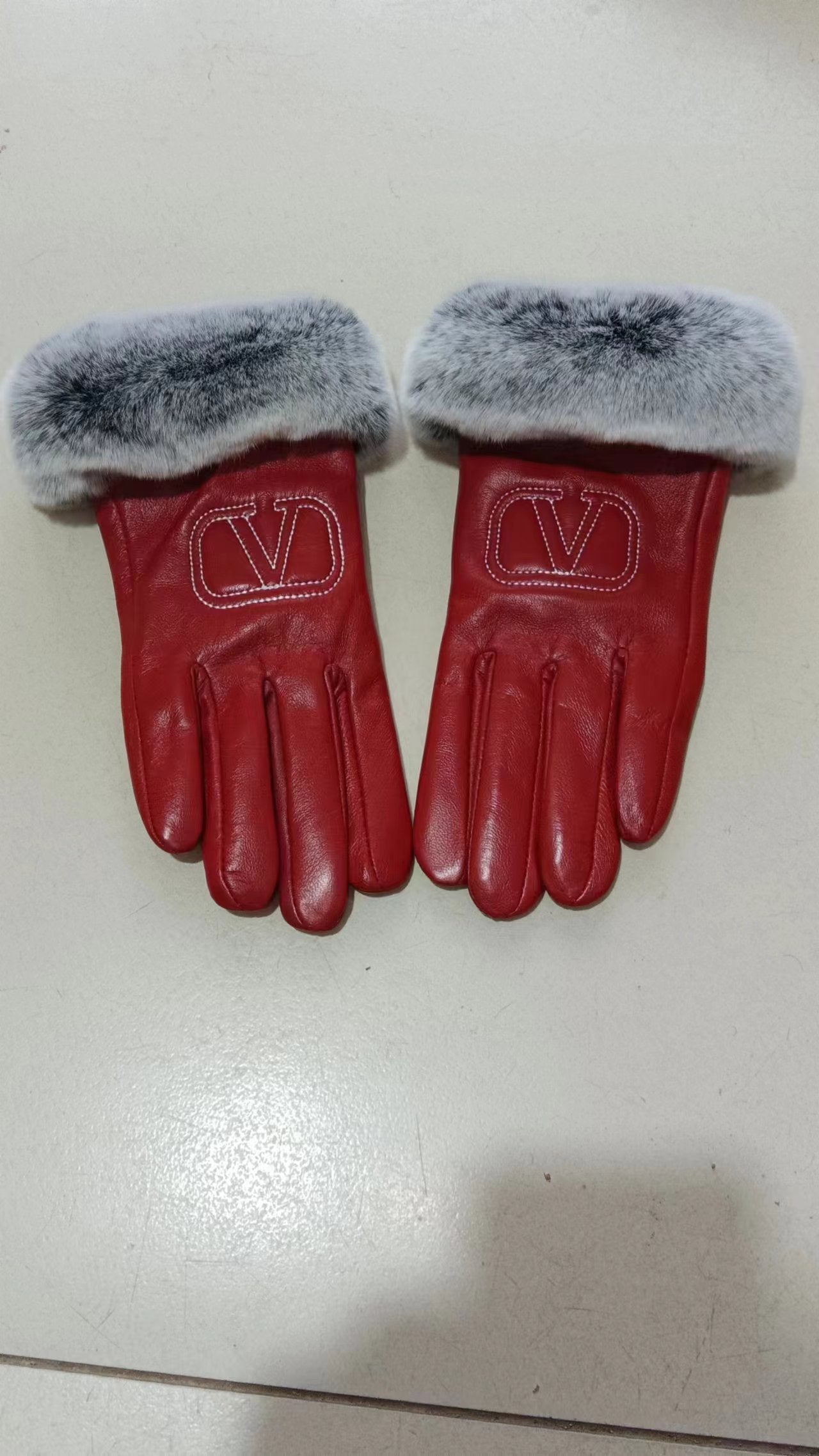 24VL111S   Fashion gloves