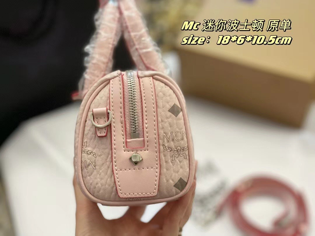 2XE142B  Fashionable leather bag 