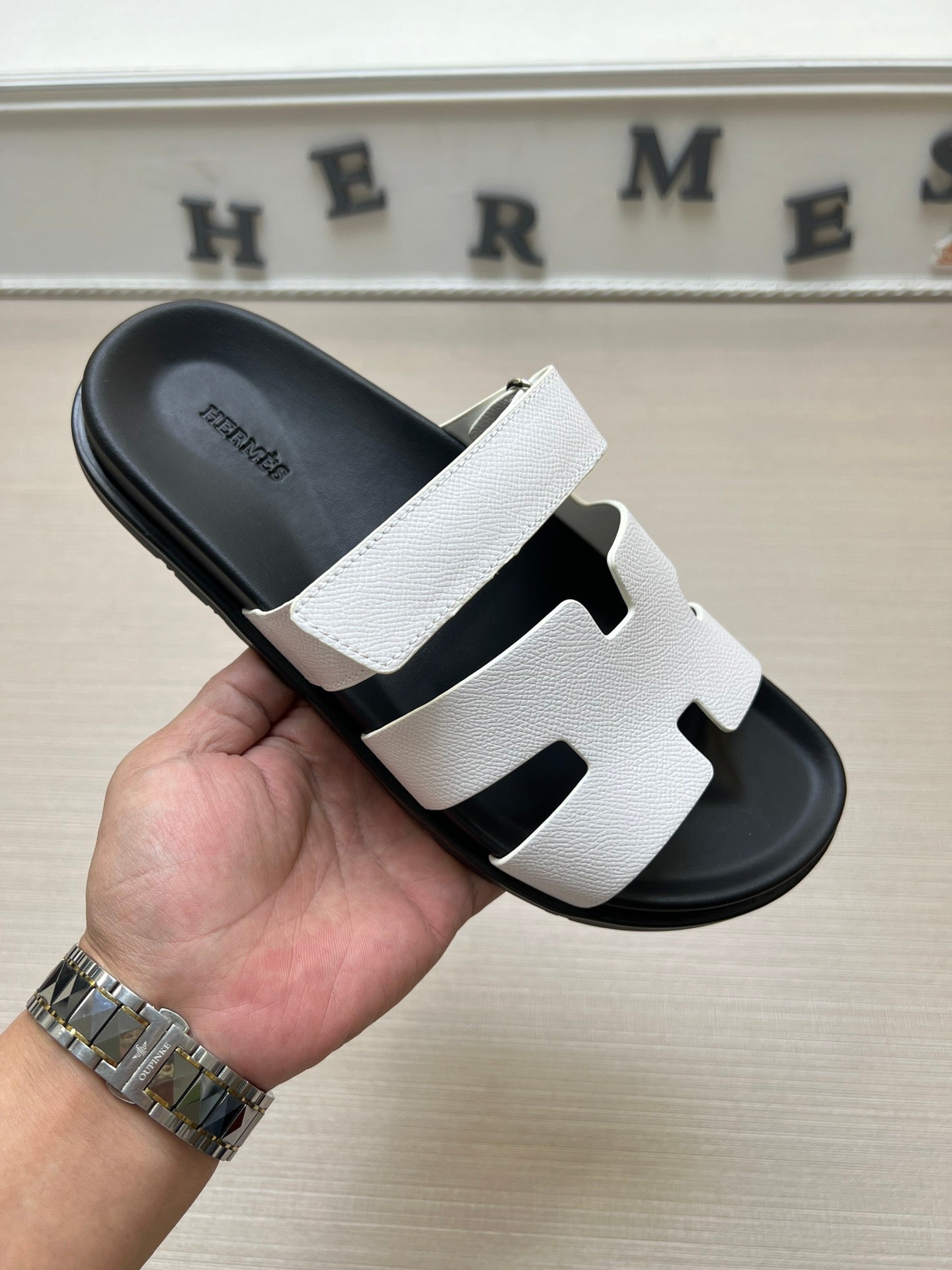 54H1Z    fashionslippers