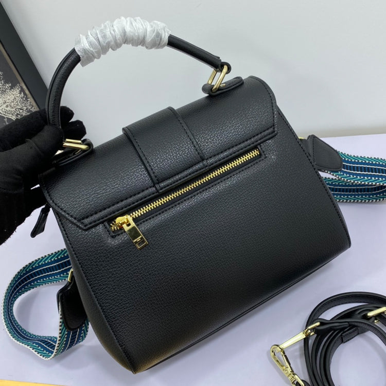 2SL07B  Fashionable leather bag 