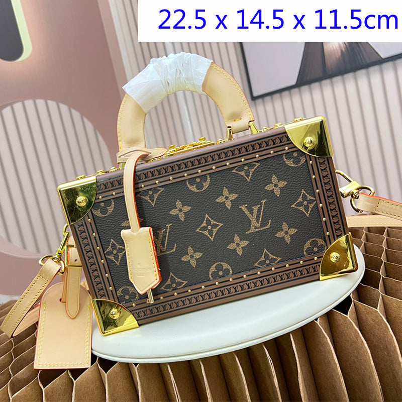 1XE276B  Fashionable leather bag 