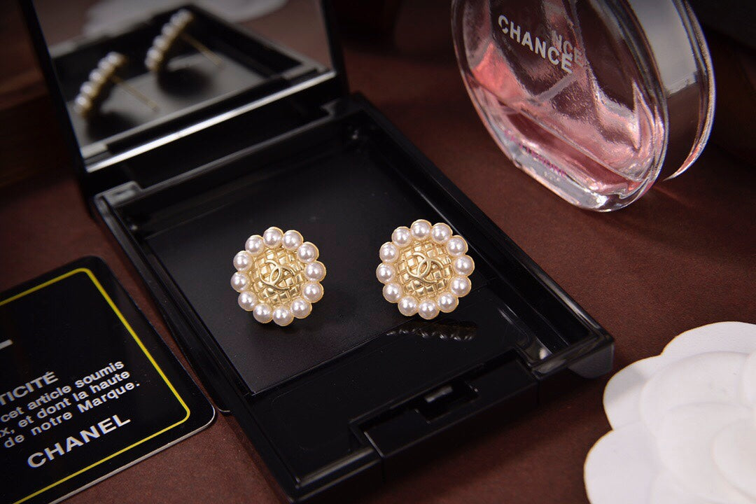 14C100E  Fashionable and high quality earrings