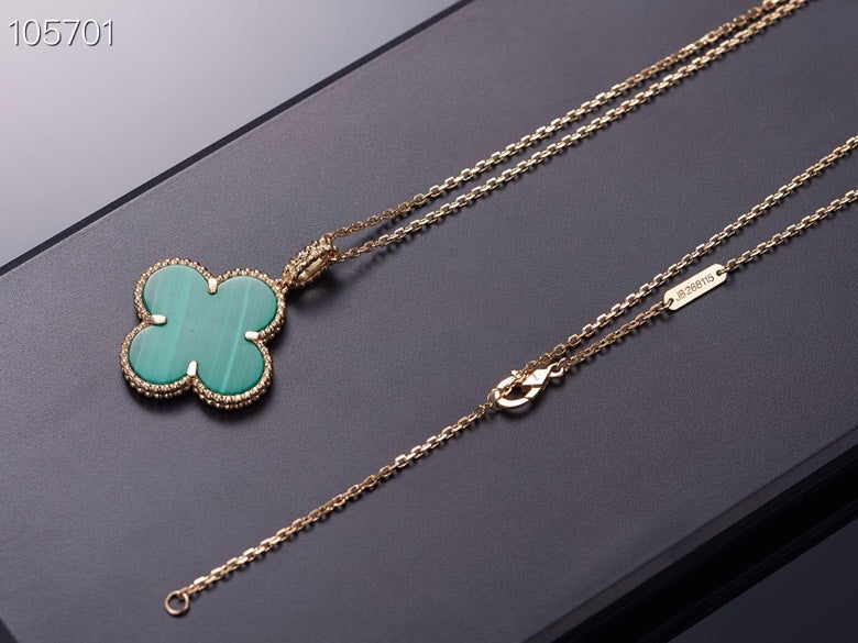 5XVA183X  (High quality Big flower necklace)