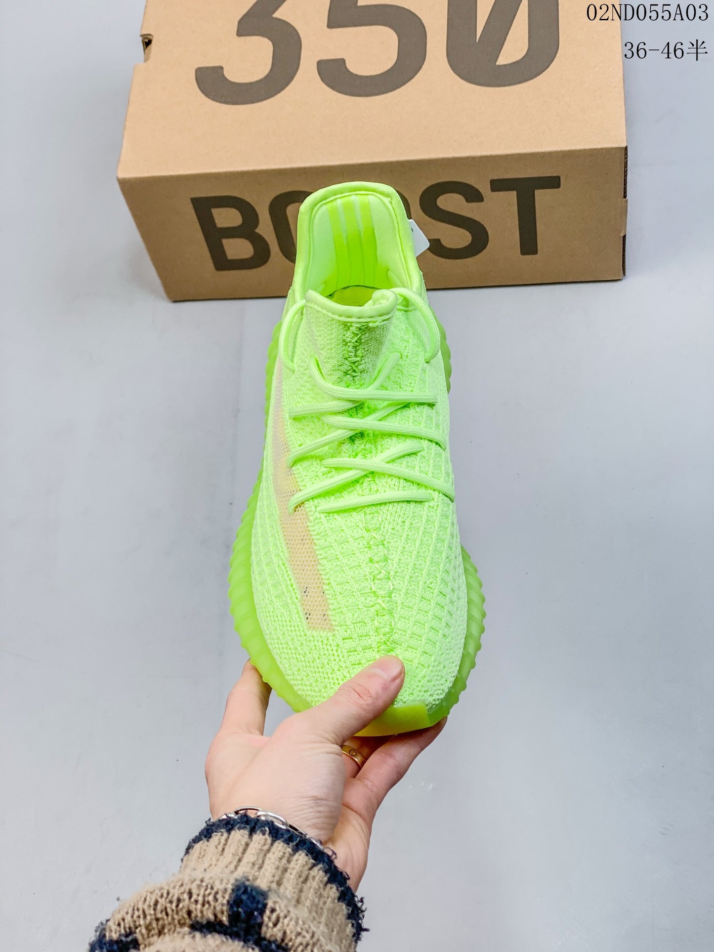 4YA88Z  Yeezy Fashion Sneakers (No Box, August-October Big Sale)