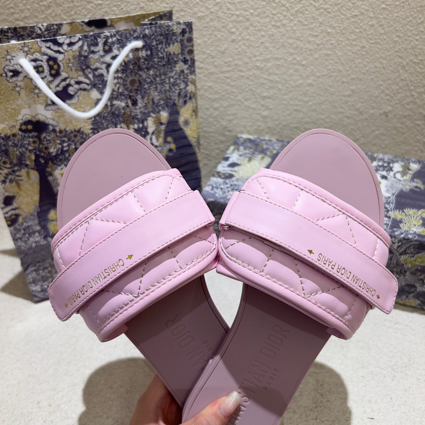 14D79Z  fashion Slippers