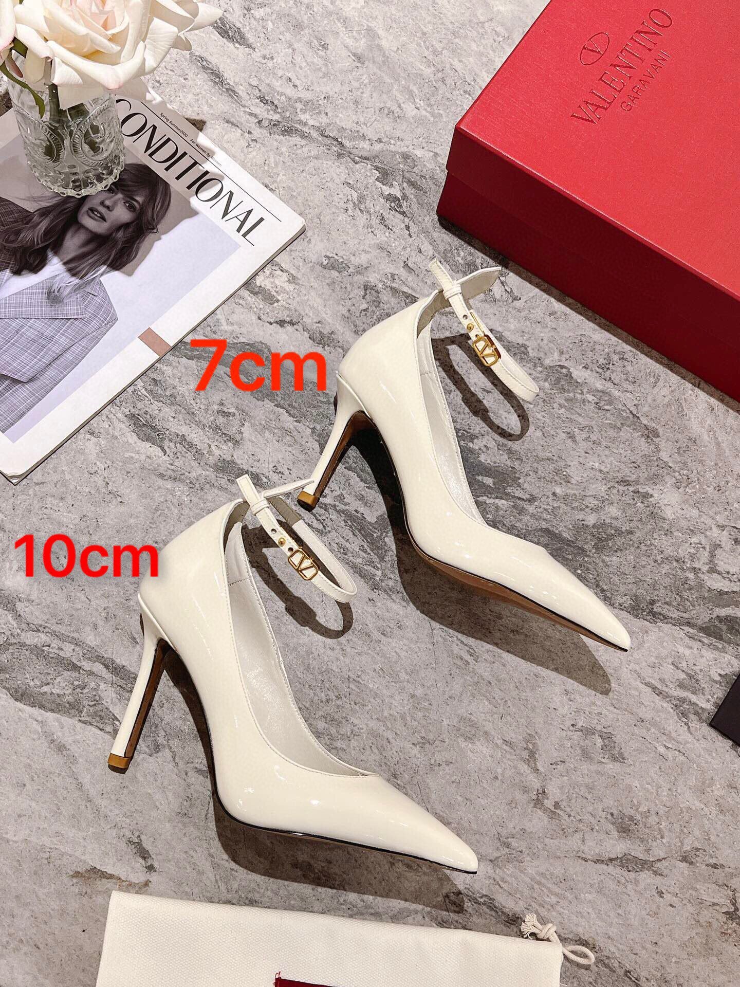 1:1 High quality leather sandals 2YVL37Z