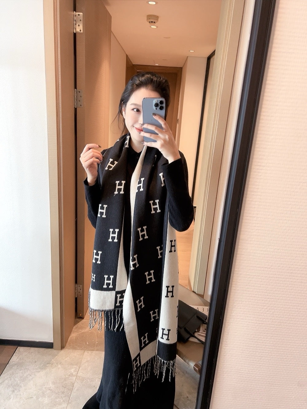 14H417W　 Fashion scarves