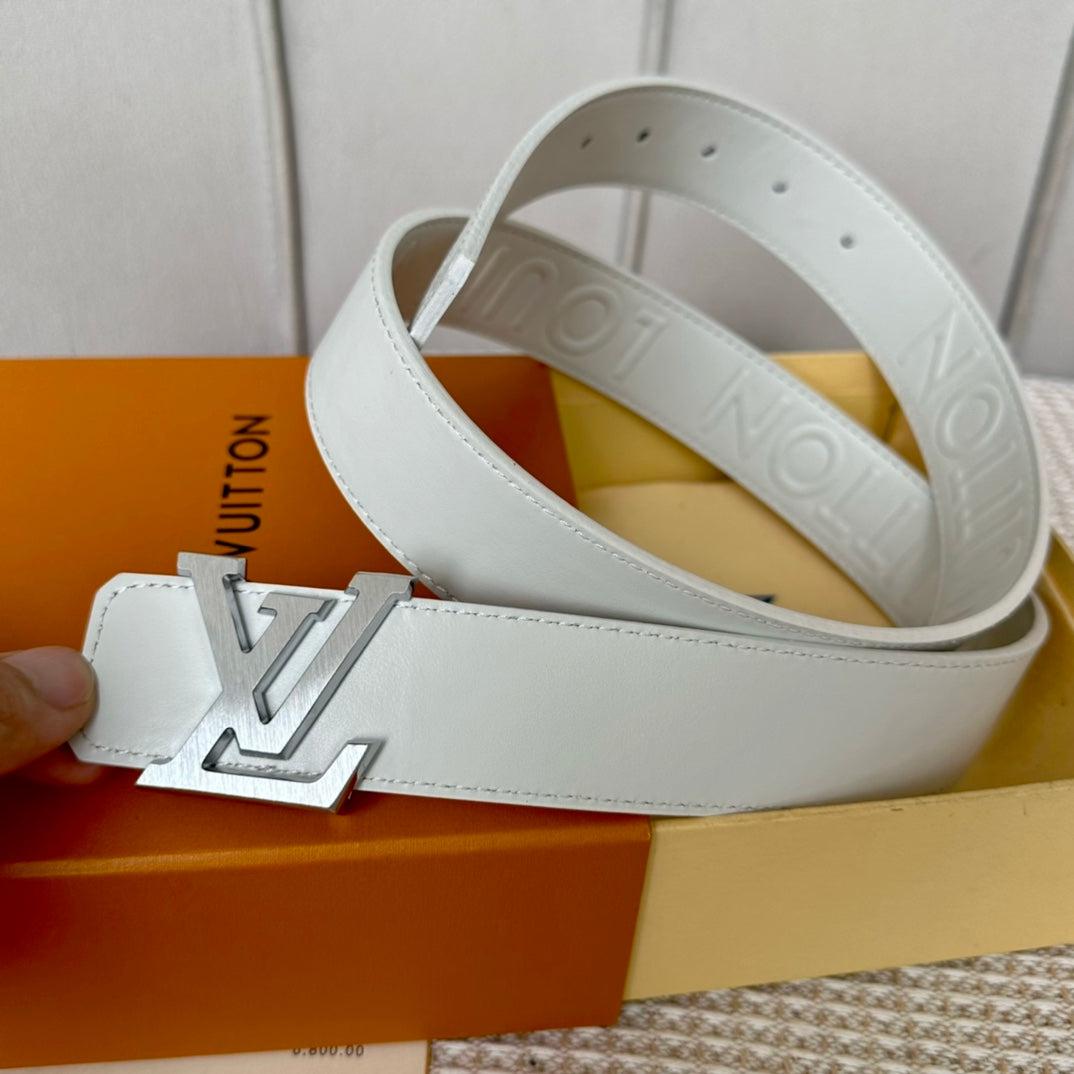 14E20P   (High quality leather belt With full package)