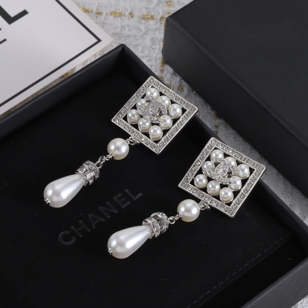 14C376E   Fashionable and high quality  Earrings