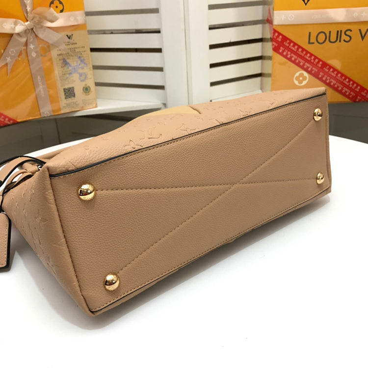 AE18B   Fashionable leather bag 