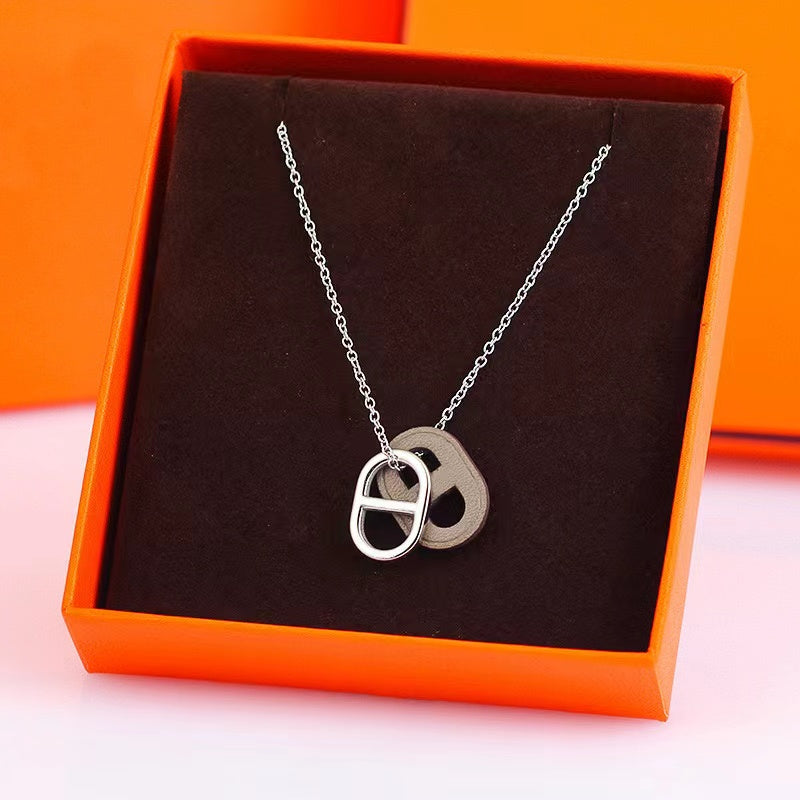 P4H9X Fashionable and high quality Necklaces