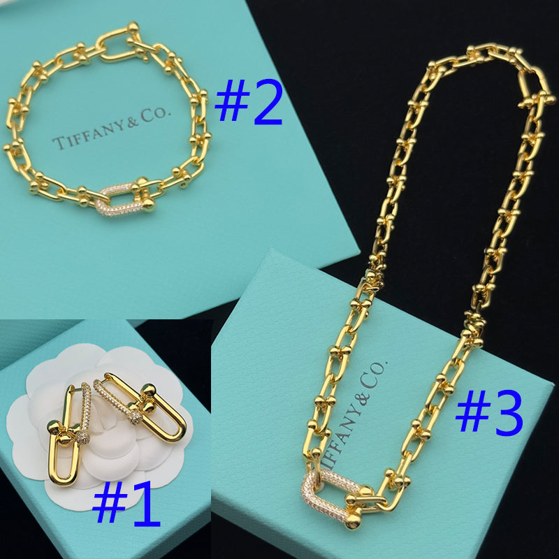 8XT31X Fashion high -quality Earring Bracelets Necklaces