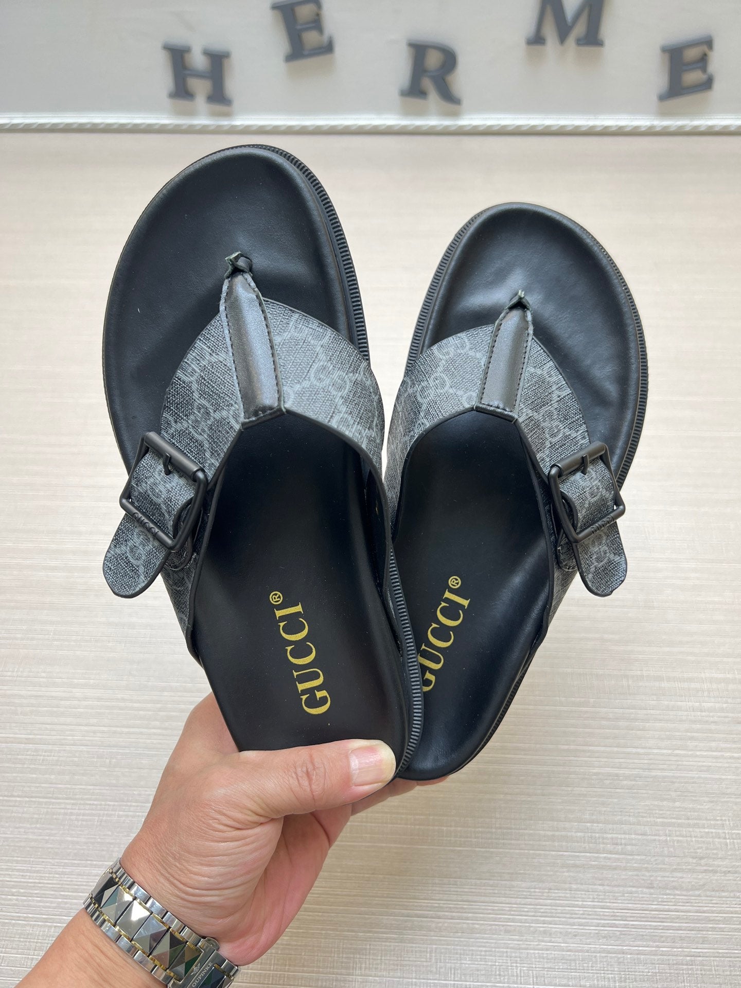 54B92Z  fashion slippers